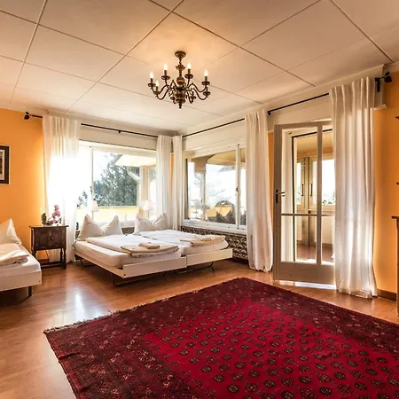 Casa Calina بيت شباب *